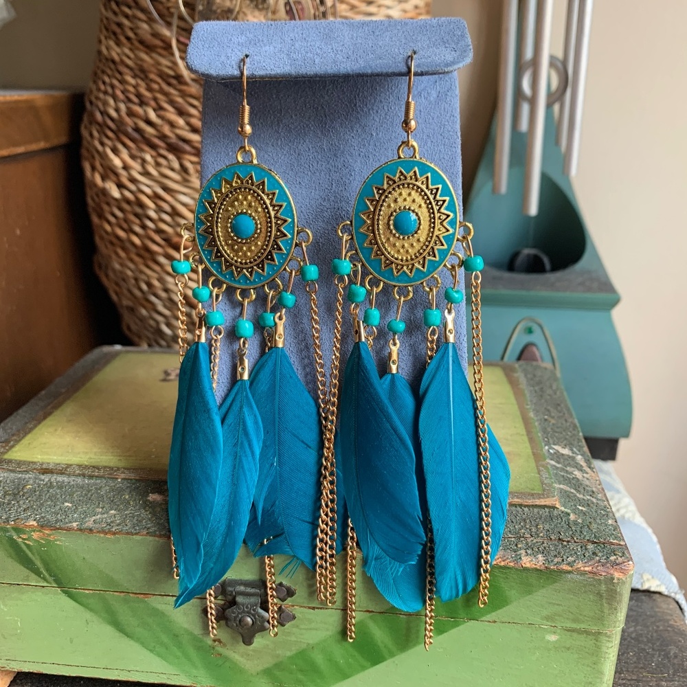 💙 Boho Blue Feather & Gold Tone Chain Long 4" Dangle Earrings - Feather ER